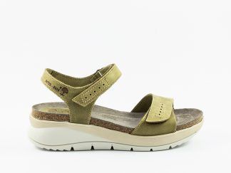 Sandalia en piel de nobuck con dos velcros Inter-Bios
