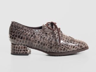 Blucher de señora en  piel grabada Riko