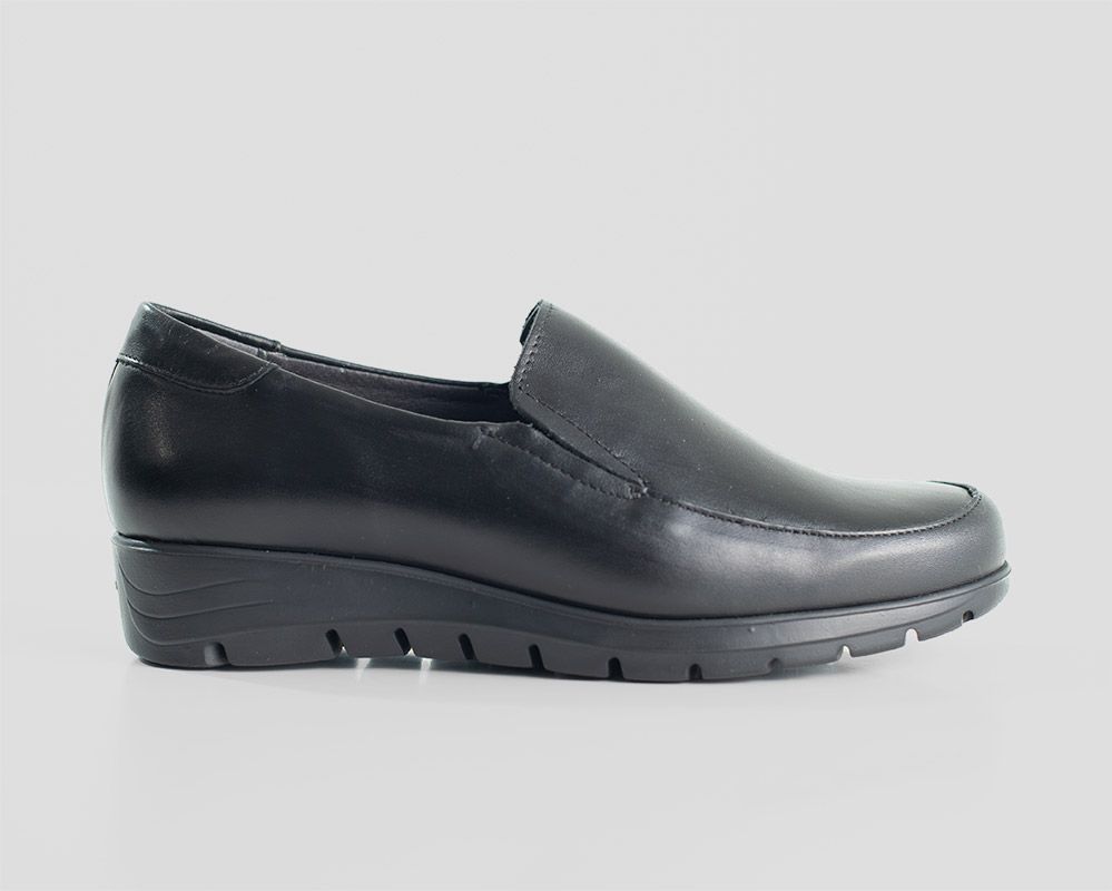 mocasín negro mujer pitillos