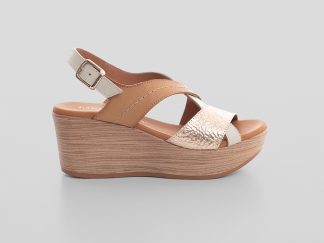 Paula Urban sandalia plataforma oro rosa