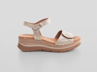 Sandalias velcro doradas