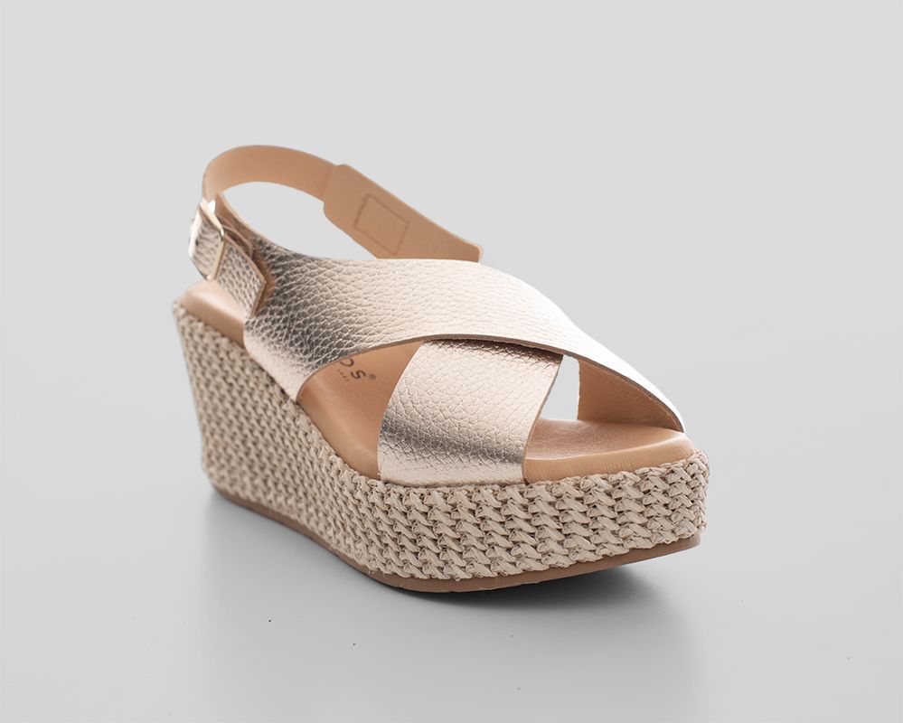 sandalia con plataforma pitillos