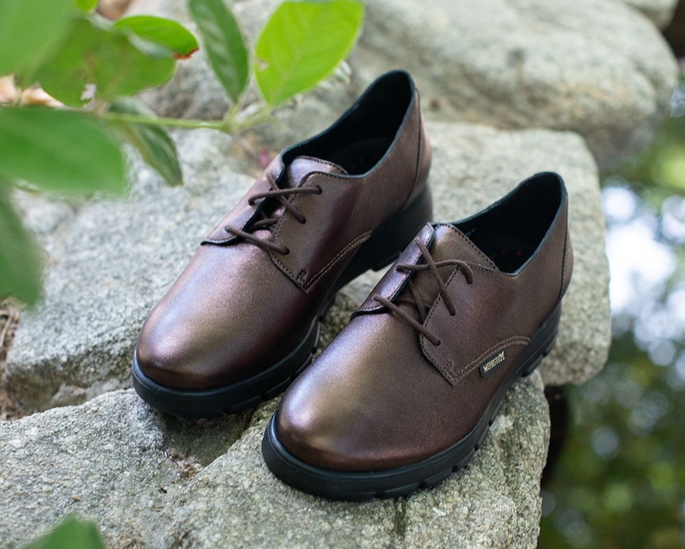 zapatos color cobre