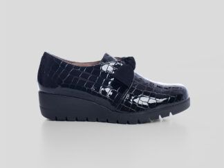 zapato charol con lazo