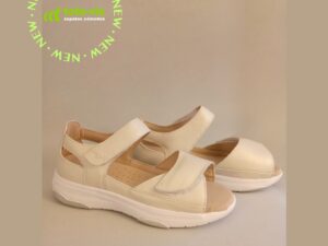 Sandalia con velcro para plantillas ortopédicas