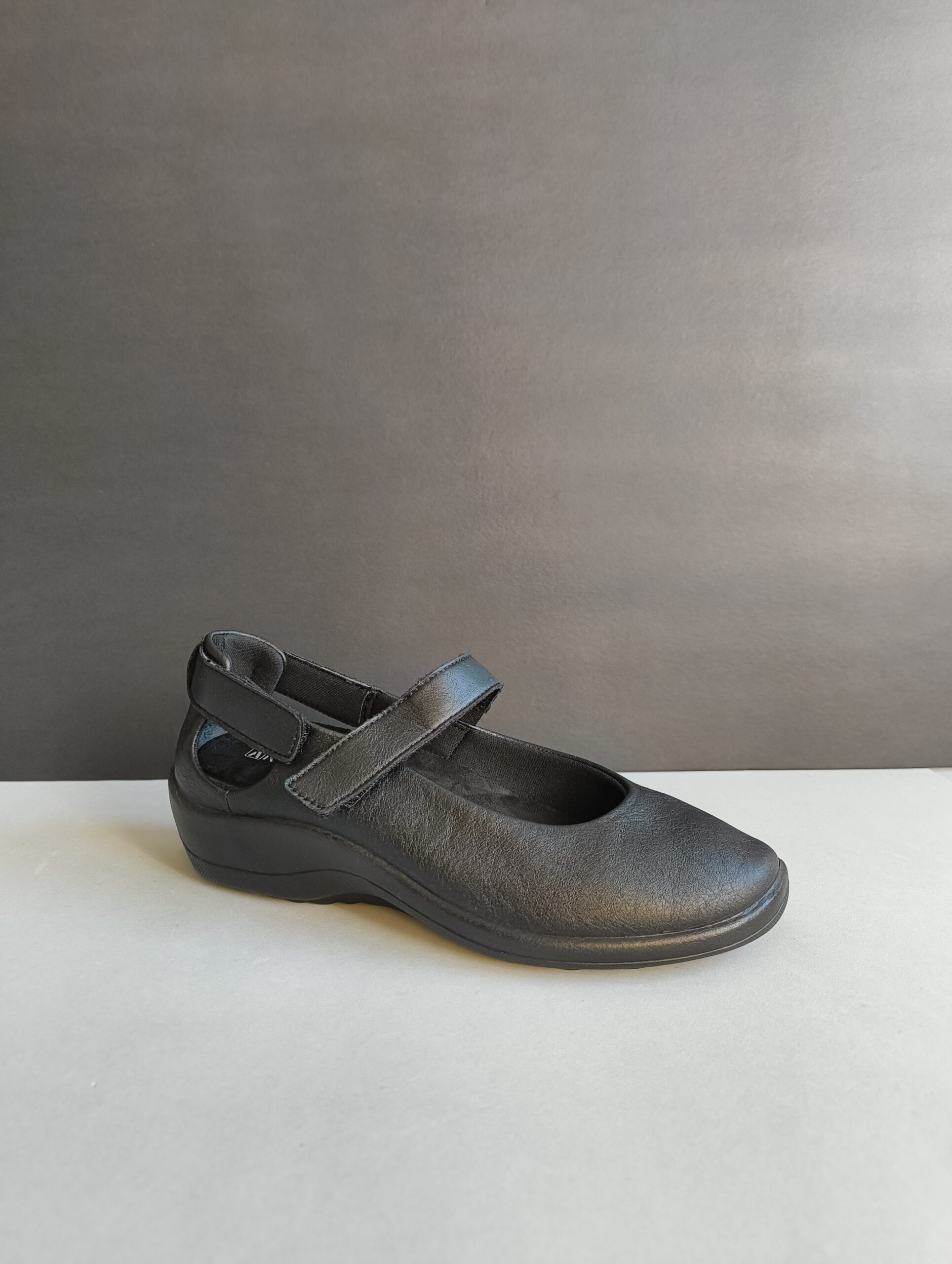 Zapato Ortopédico Arcopédico Minami - Modelo Merceditas (Negro) - Imagen 4