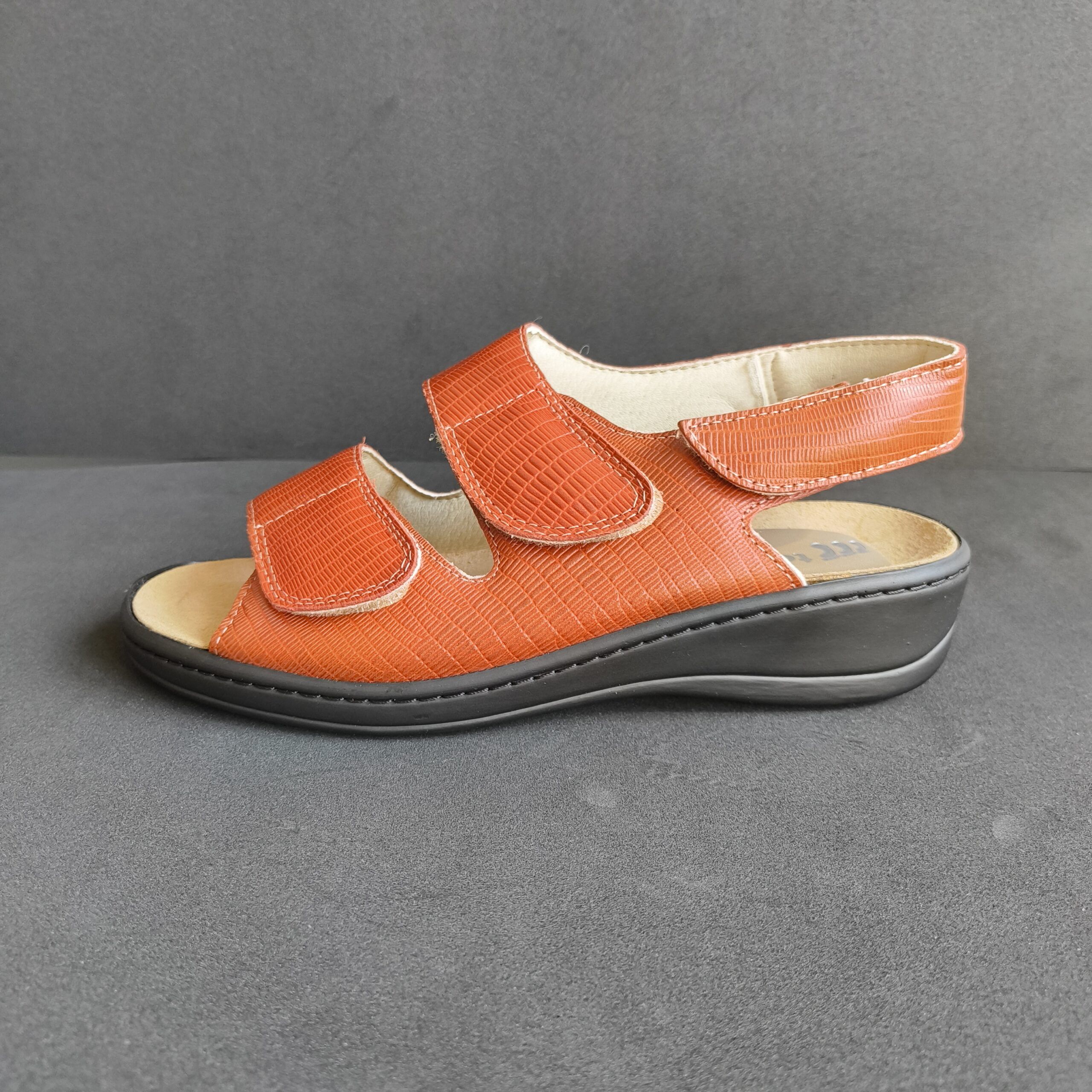 Sandalia Ortopédica Totevis Modelo 6545 - Imagen 3