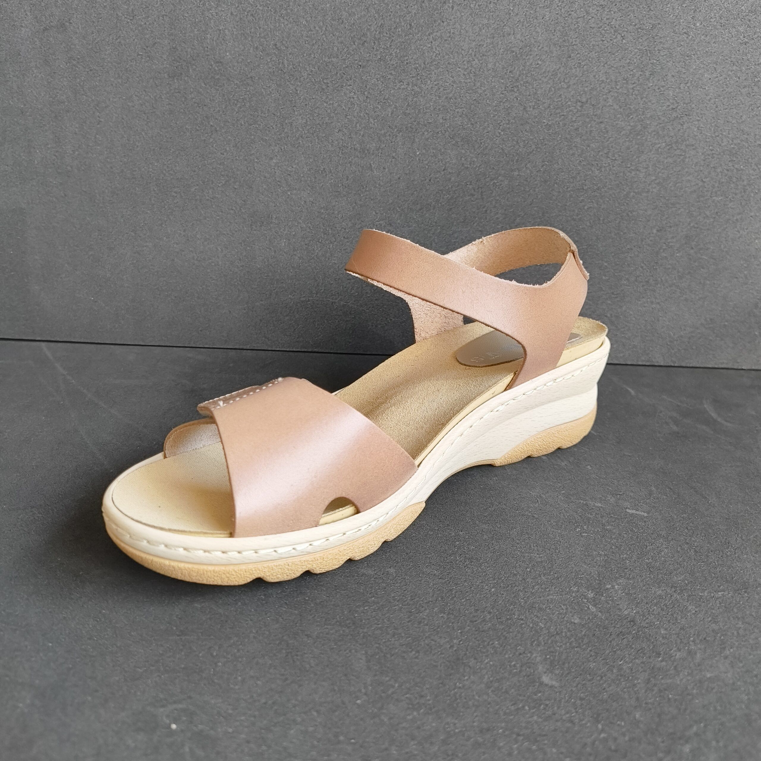 Sandalia Tote Bisseta - Modelo 6556 (Taupe/Maíz/Verde) - Imagen 3