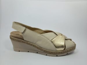 Sandalia de Confort con Nudo en Piel Acolchada