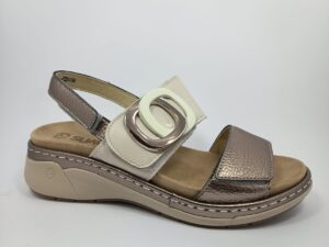 Sandalia de Puntera Cerrada con Ajuste de Velcro