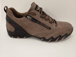Zapatilla outdoor unisex marino con ancho especial y cámara de aire